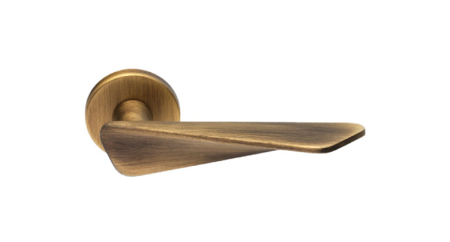 Amara Italian Contemporary Interior Door Handle, Bronze